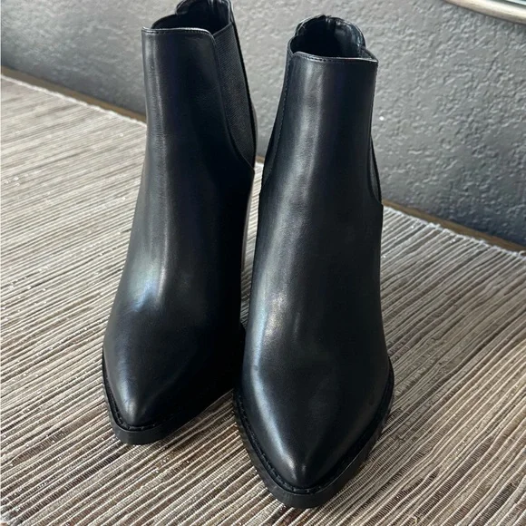 bp. Black Leather Pointed Toe Block Heel Ankle Booties - Picture 3 of 3